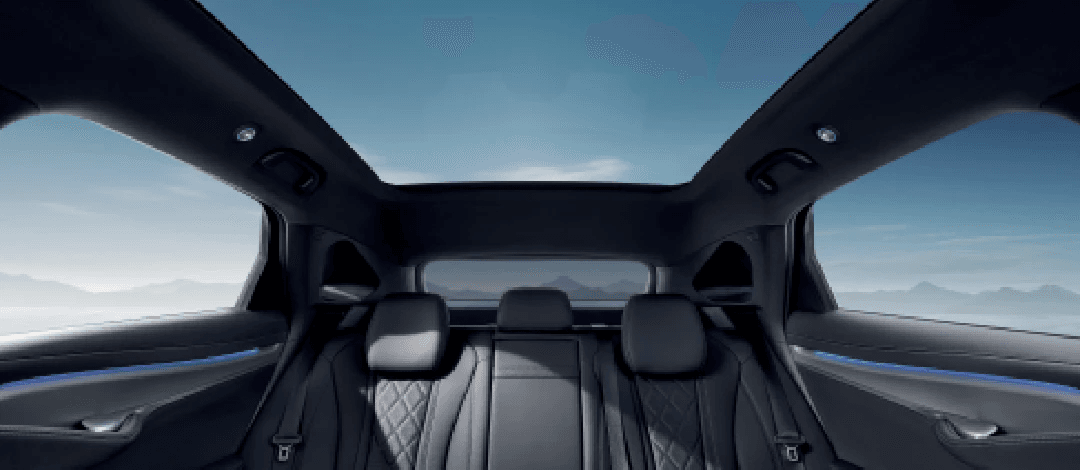 Interior baris kedua BYD Sealion 7 yang lapang dan premium