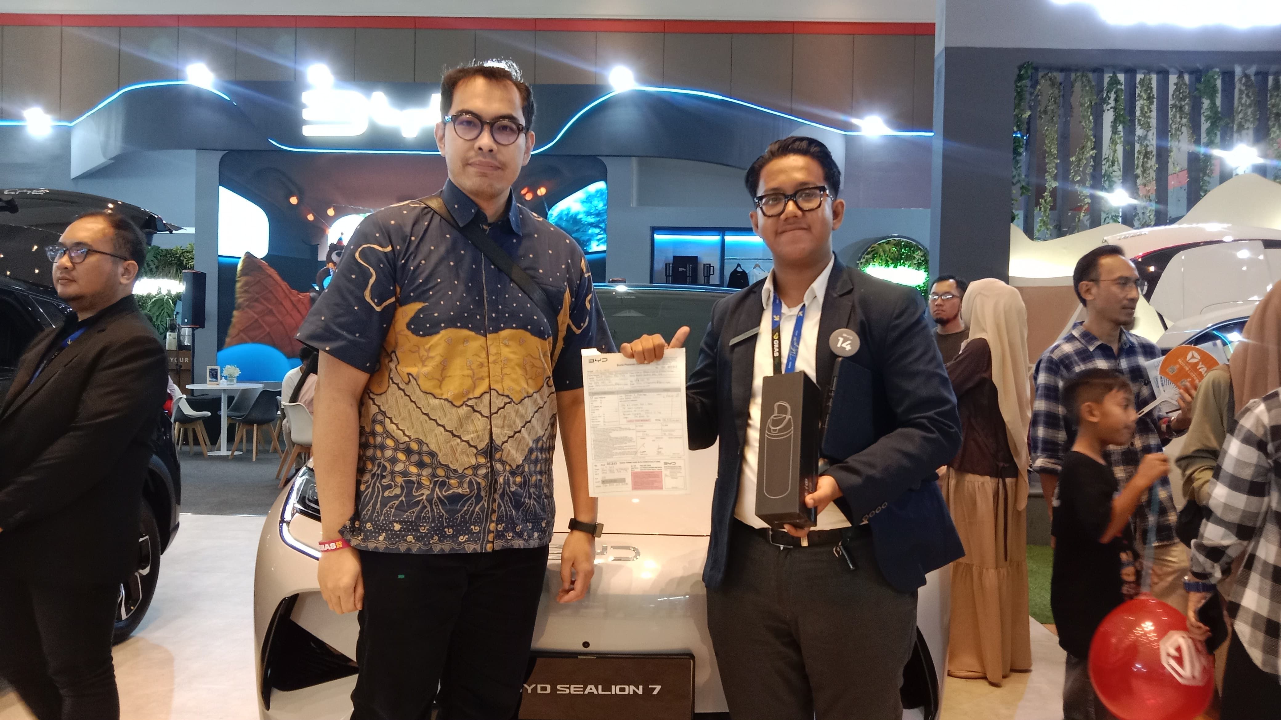 Handover Sealion kepada Mr. AB di Jakarta Utara