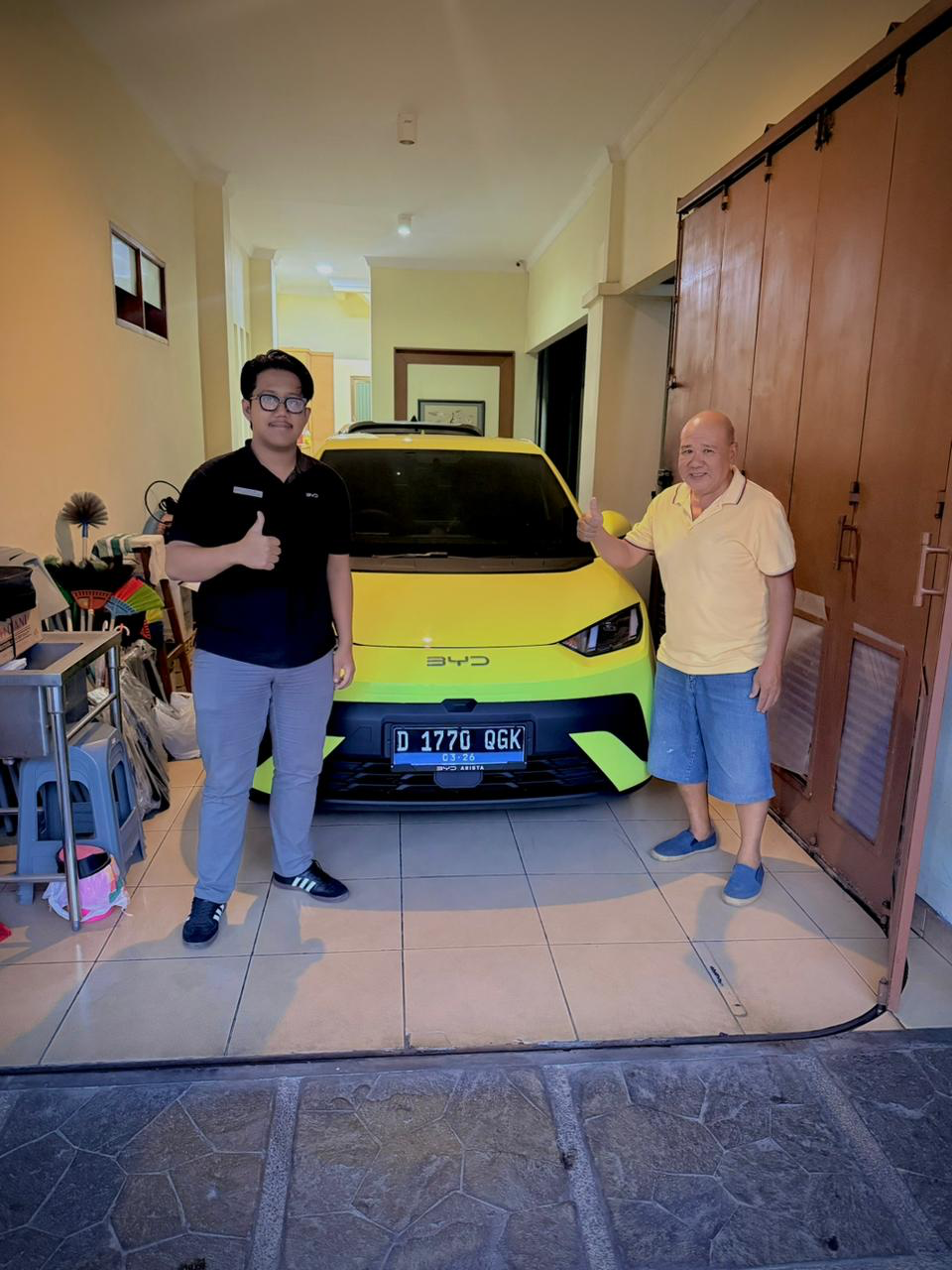 Handover Atto 1 kepada Mr. TJ di BSD