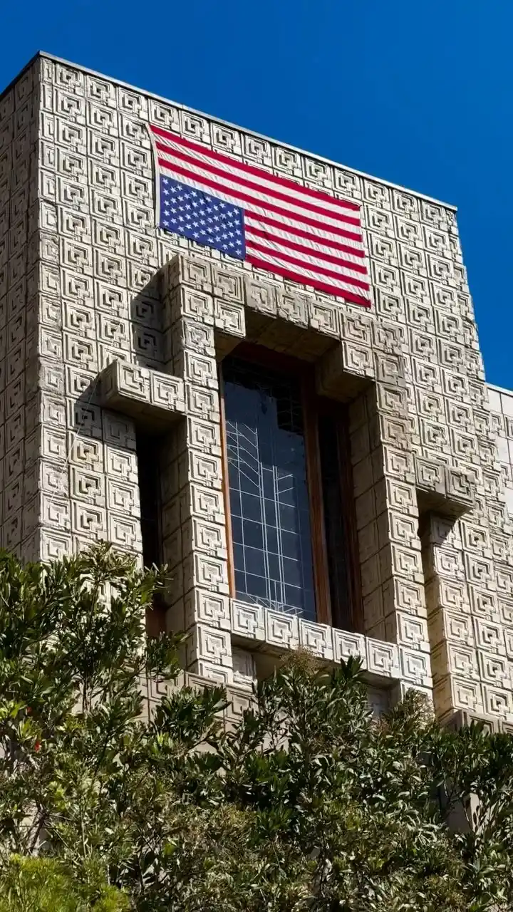 Ennis House