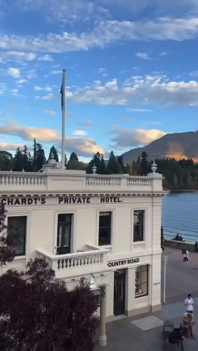 Eichardt's Private Hotel