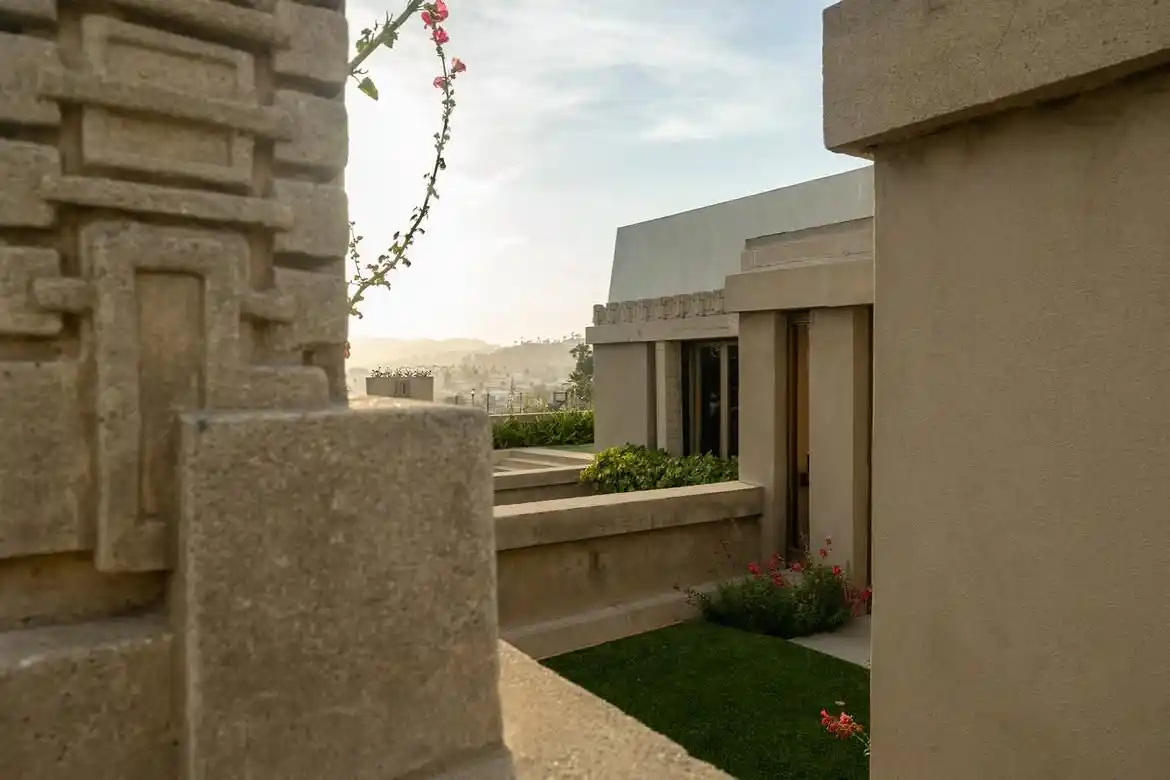 Hollyhock House
