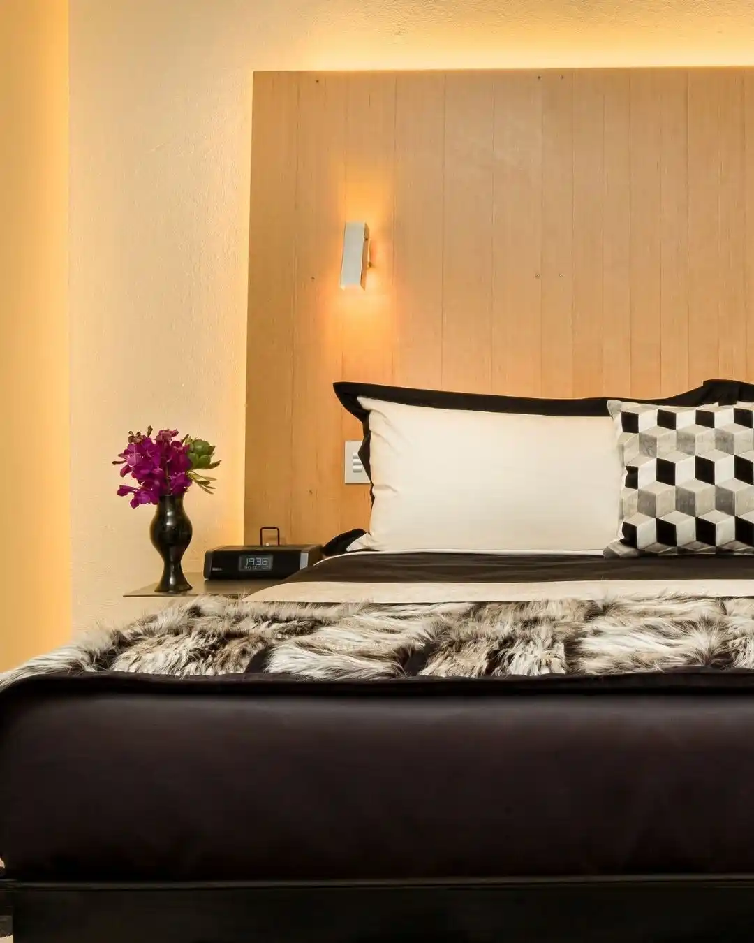 Adelphi Hotel