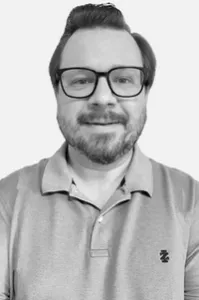 Portrait of IT Administrator Nick in black and white