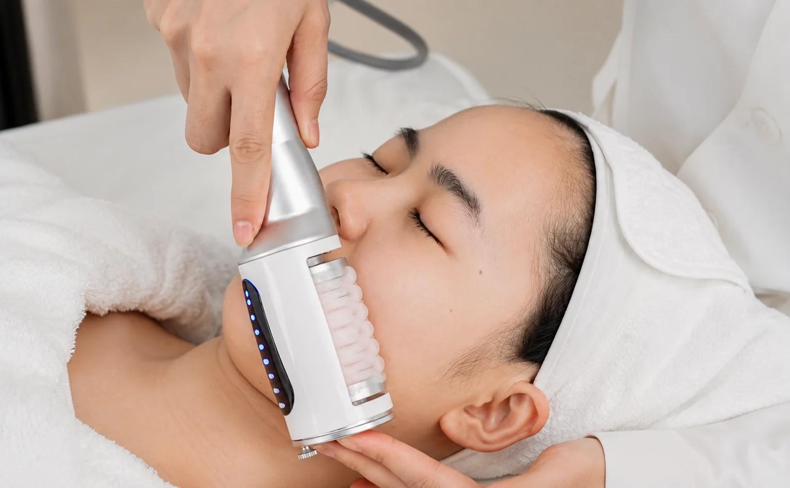 Facial handpiece used during a professional face treatment