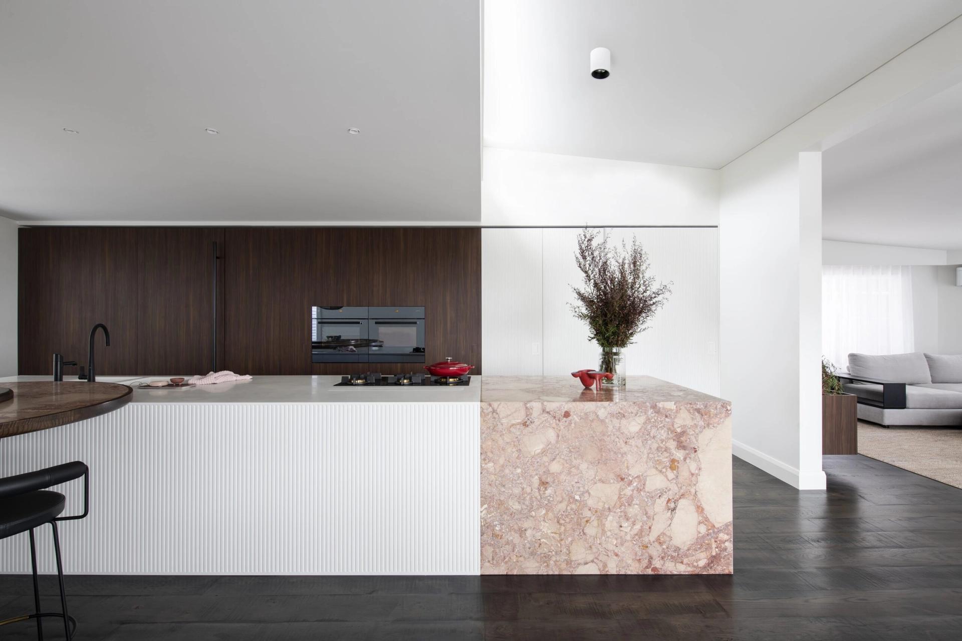 Mastering Interior Design Project Management: Tips for Success in 2024