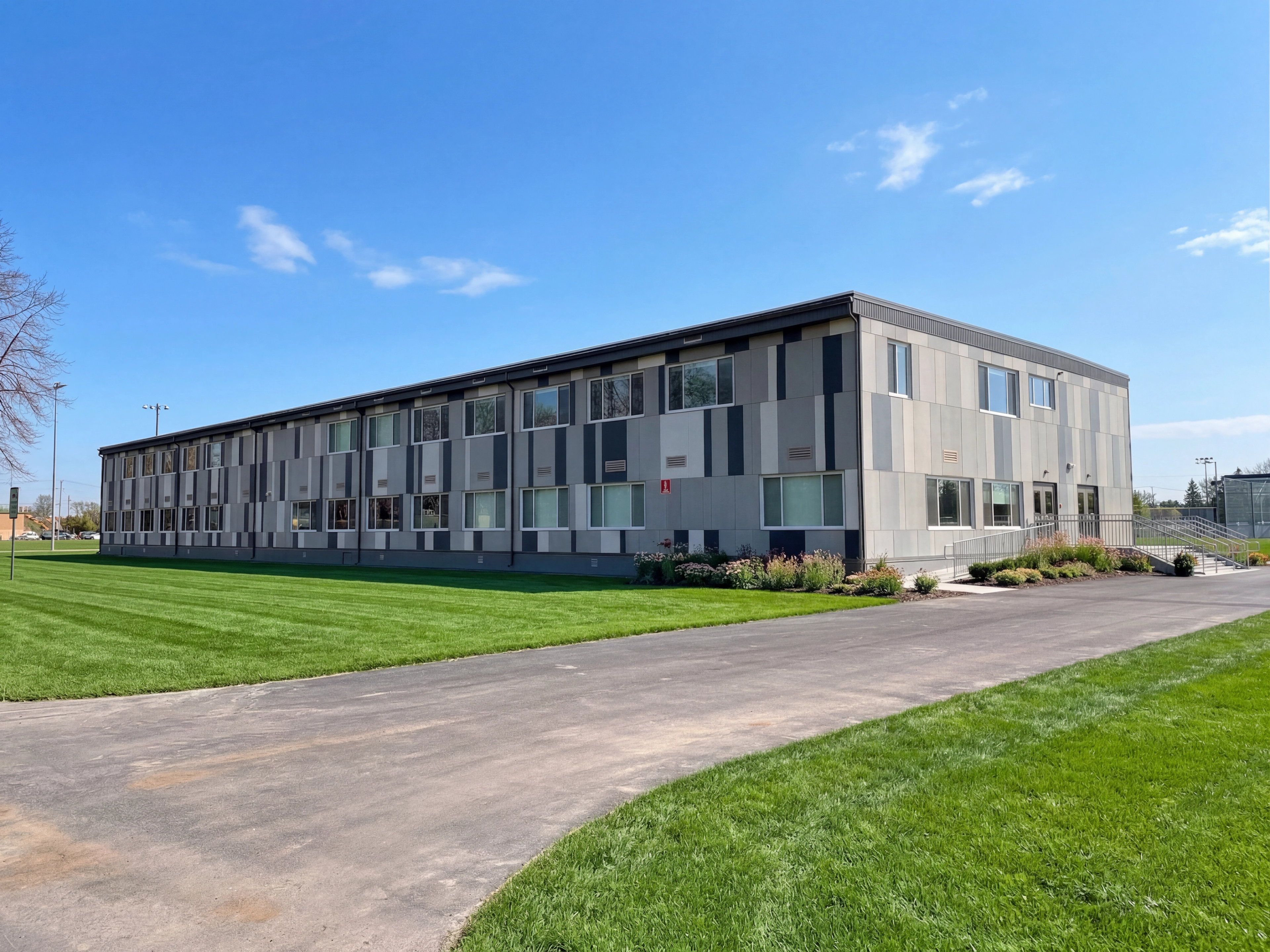 Multi-unit residential building on Postech screw pile foundations