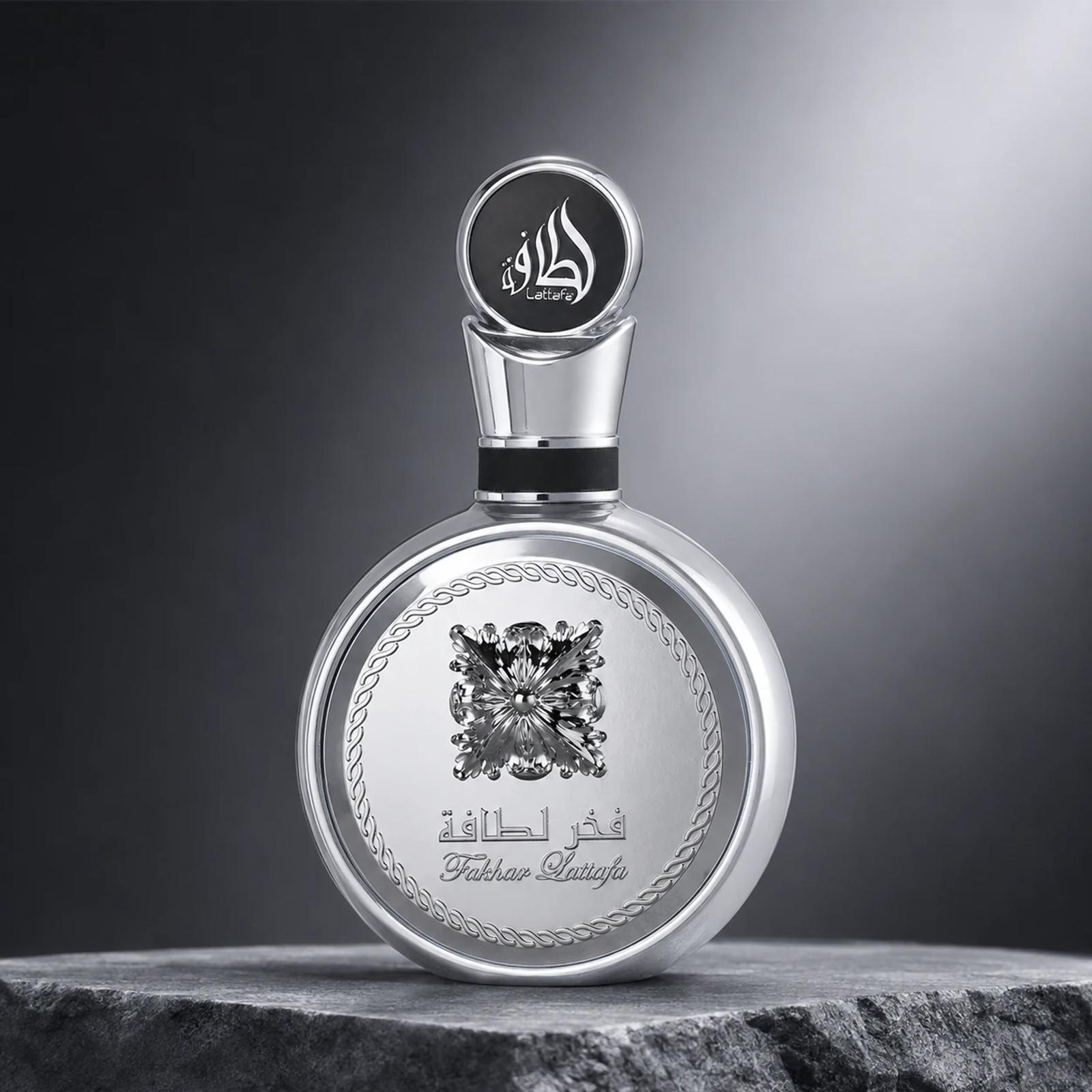 Lattafa Fakhar Lattafa Platinum perfume bottle