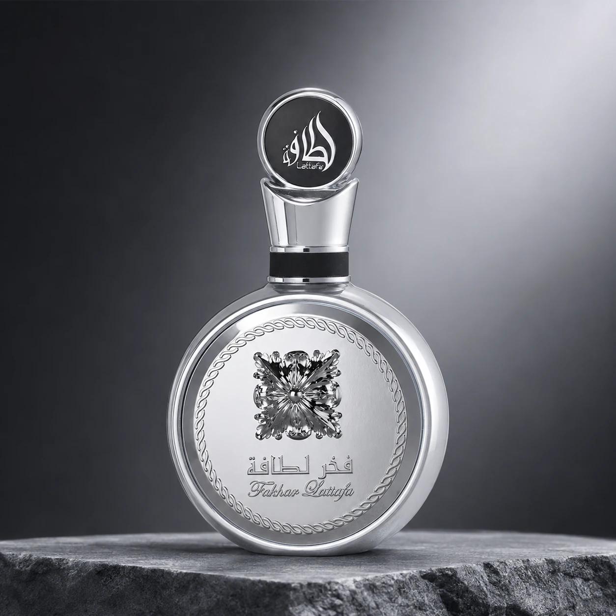 Lattafa Fakhar Lattafa Platinum perfume bottle