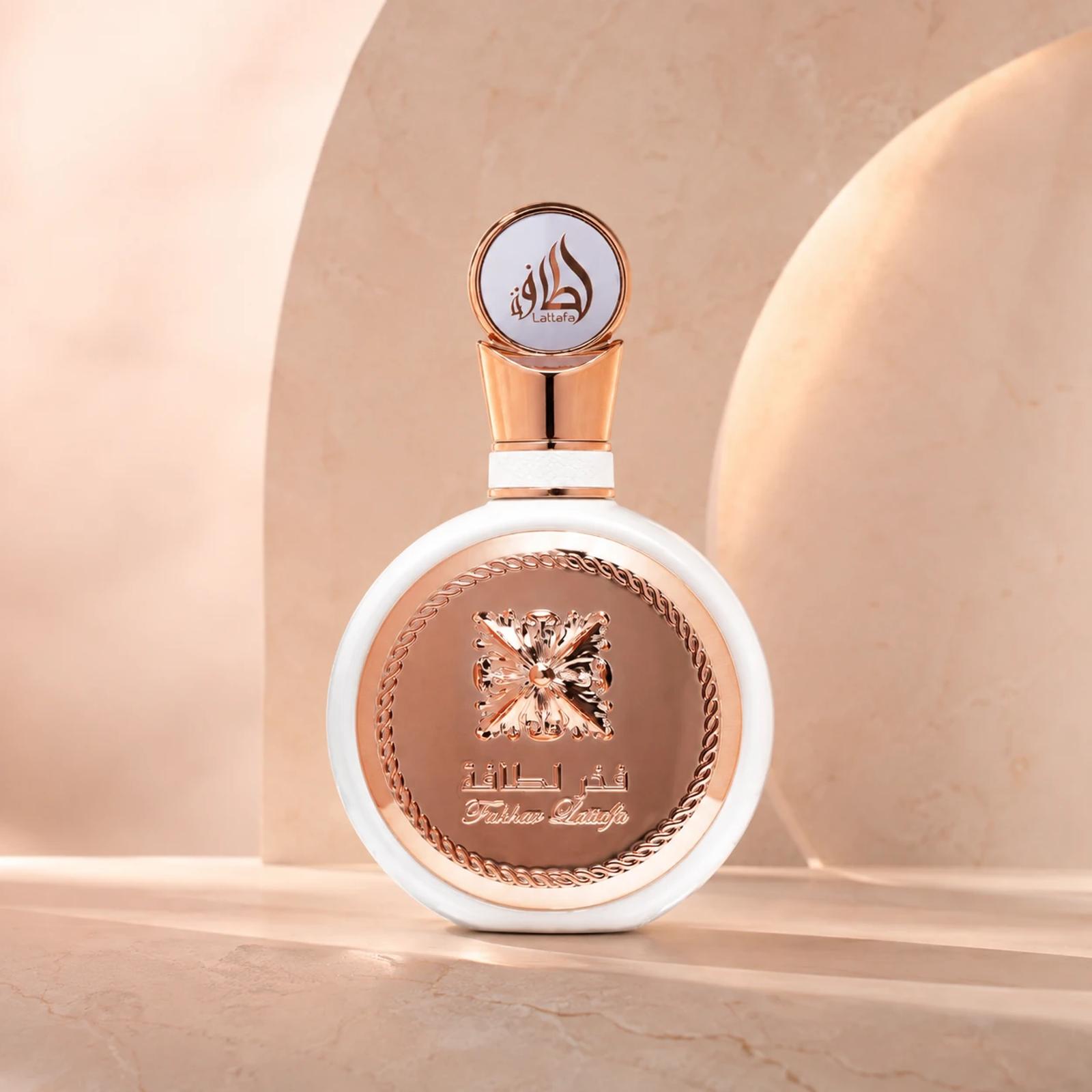 Lattafa Fakhar Lattafa Women perfume bottle