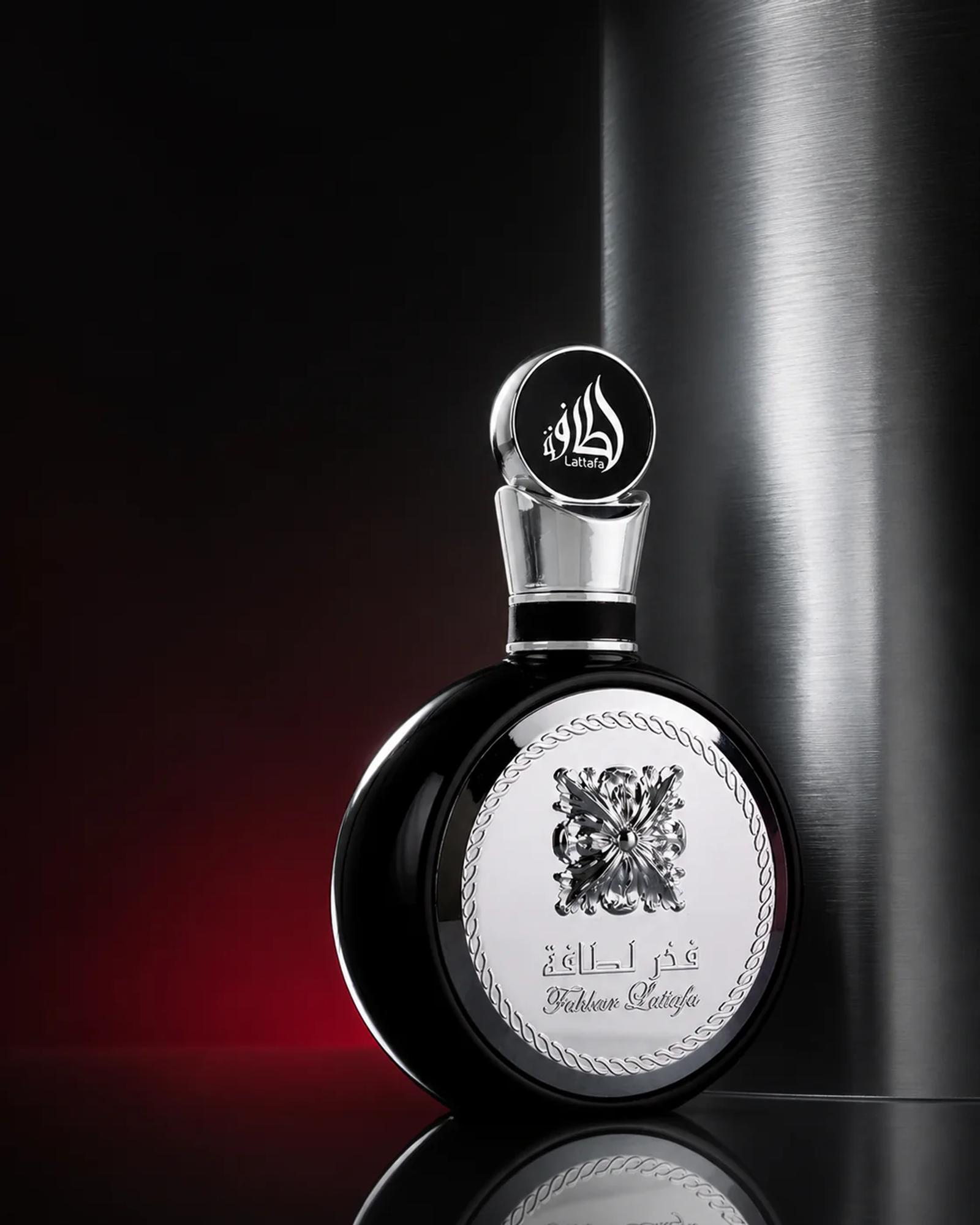Lattafa Fakhar Black authentic perfume bottle in Pakistan - view 2
