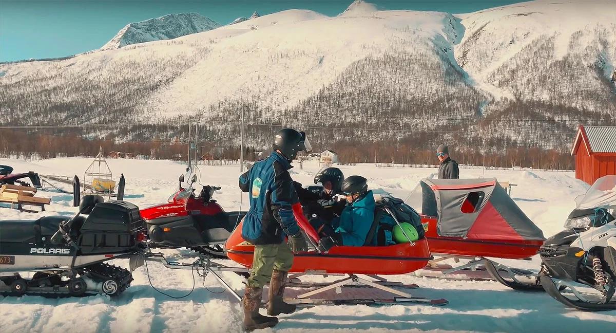 Snowmobiling tour at Lyngen North