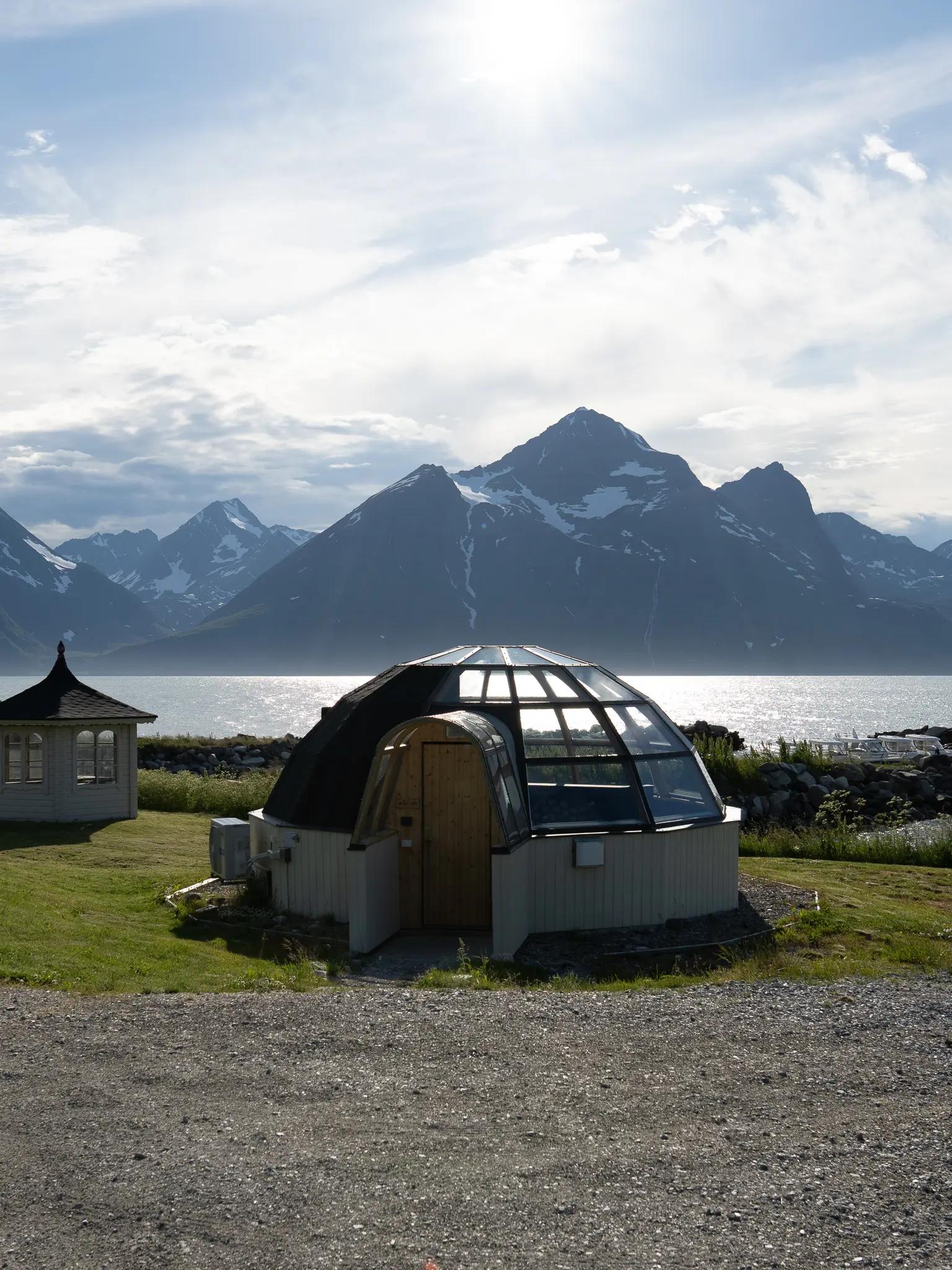 Glamping pod glass igloo 360º at Lyngen North in Norway