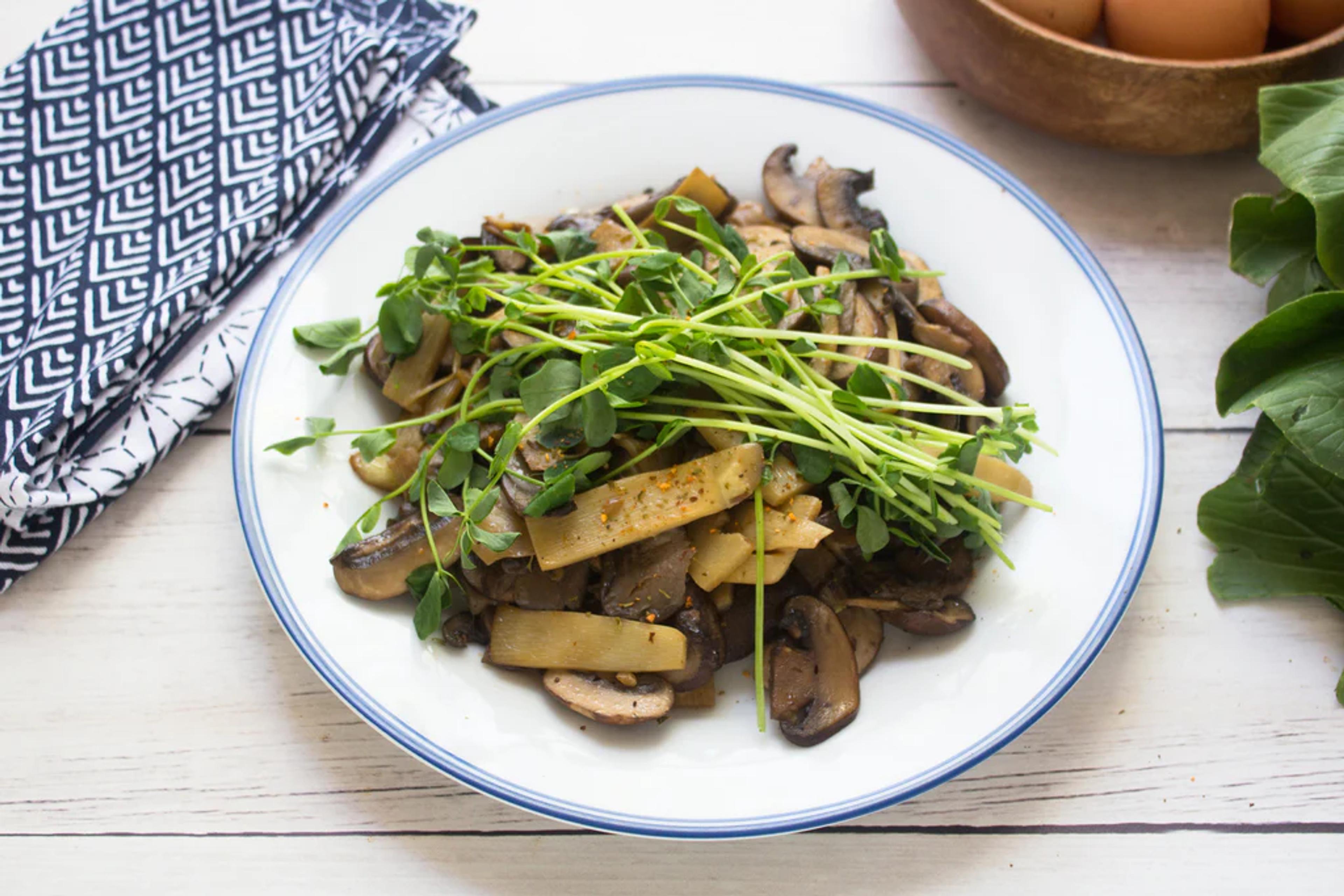 Mushroom Bamboo Shoot Stir-fry