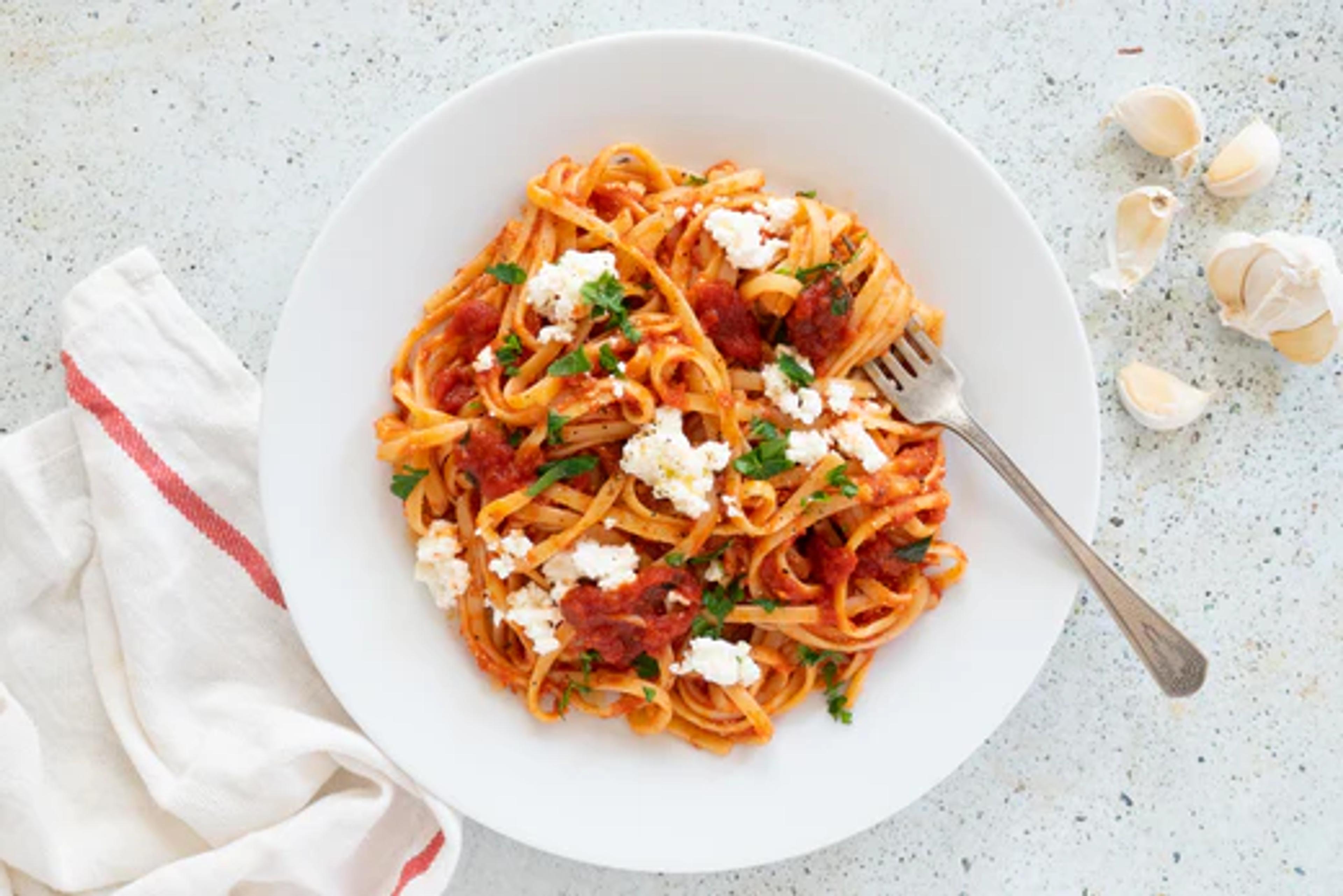 Fettuccine with Tomato Sauce and Fresh Ricotta
