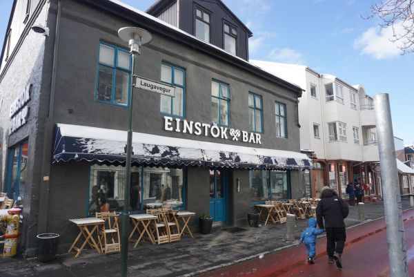 Einstök Bar