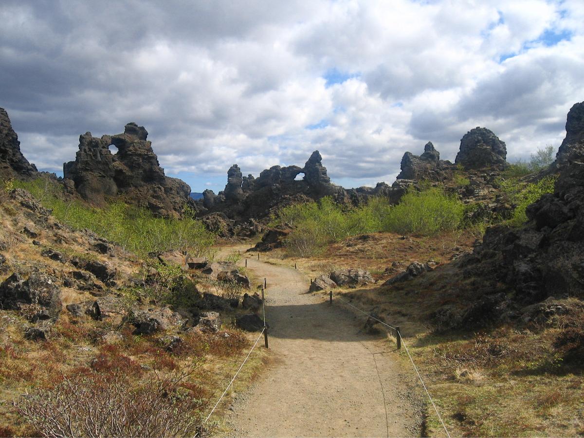 Dimmuborgir - gönguleið