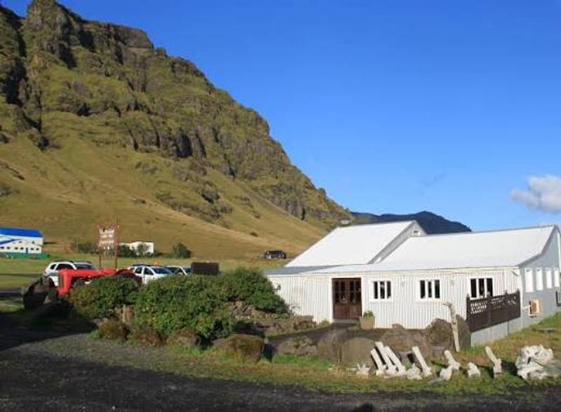 Gamla fjósið - restaurant - café - bar - Vik