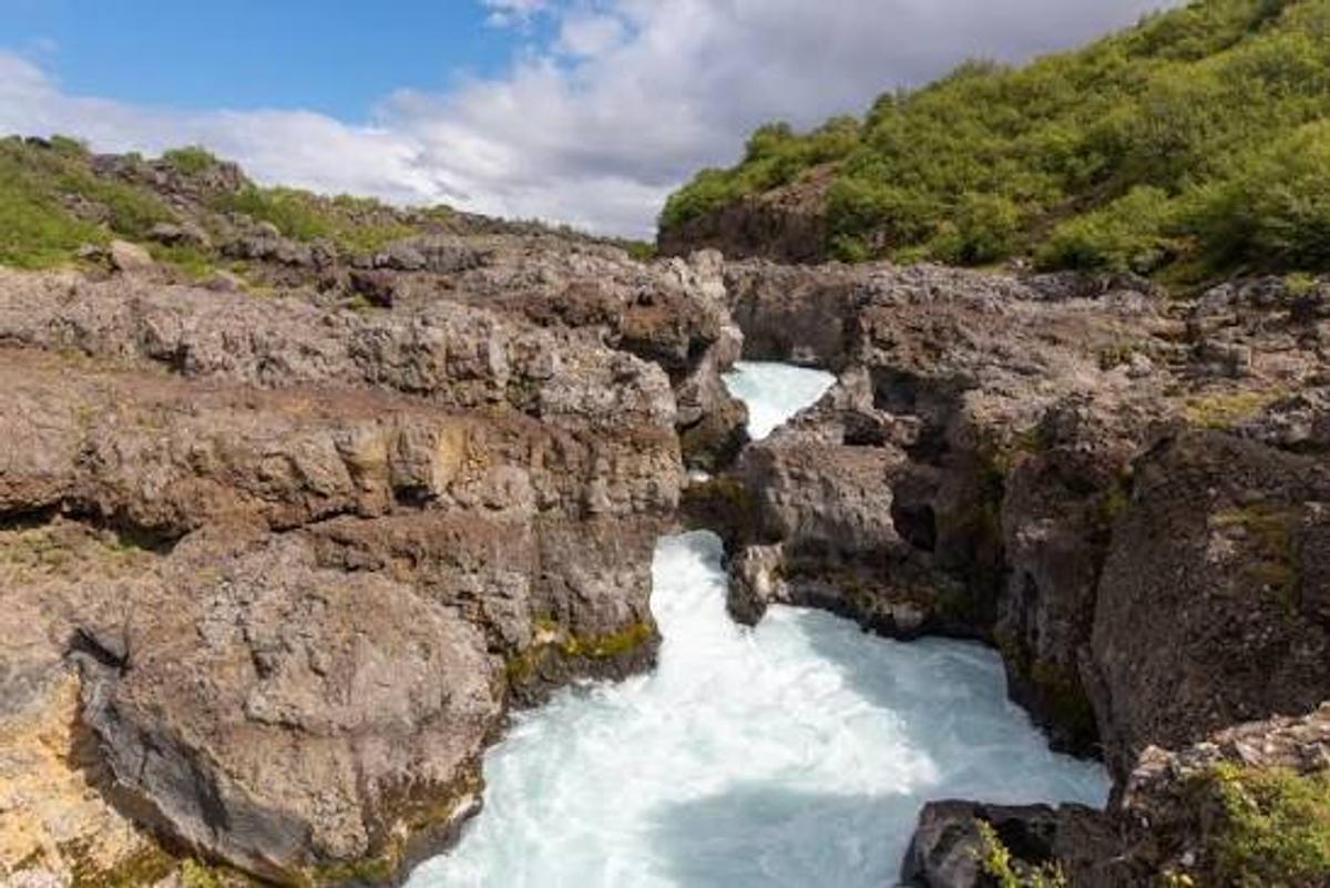 巴纳瀑布 in west-iceland