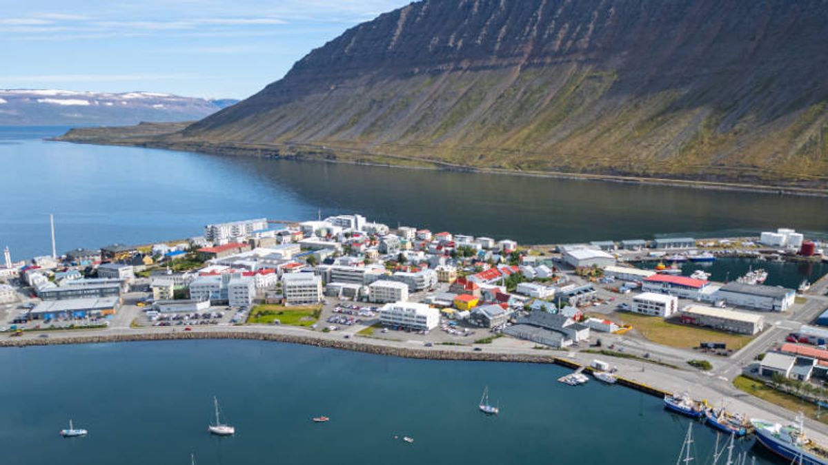 Ísafjörður in westfjords — photo 1