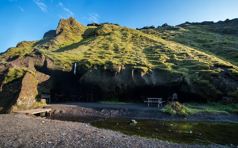 Þakgilshellir