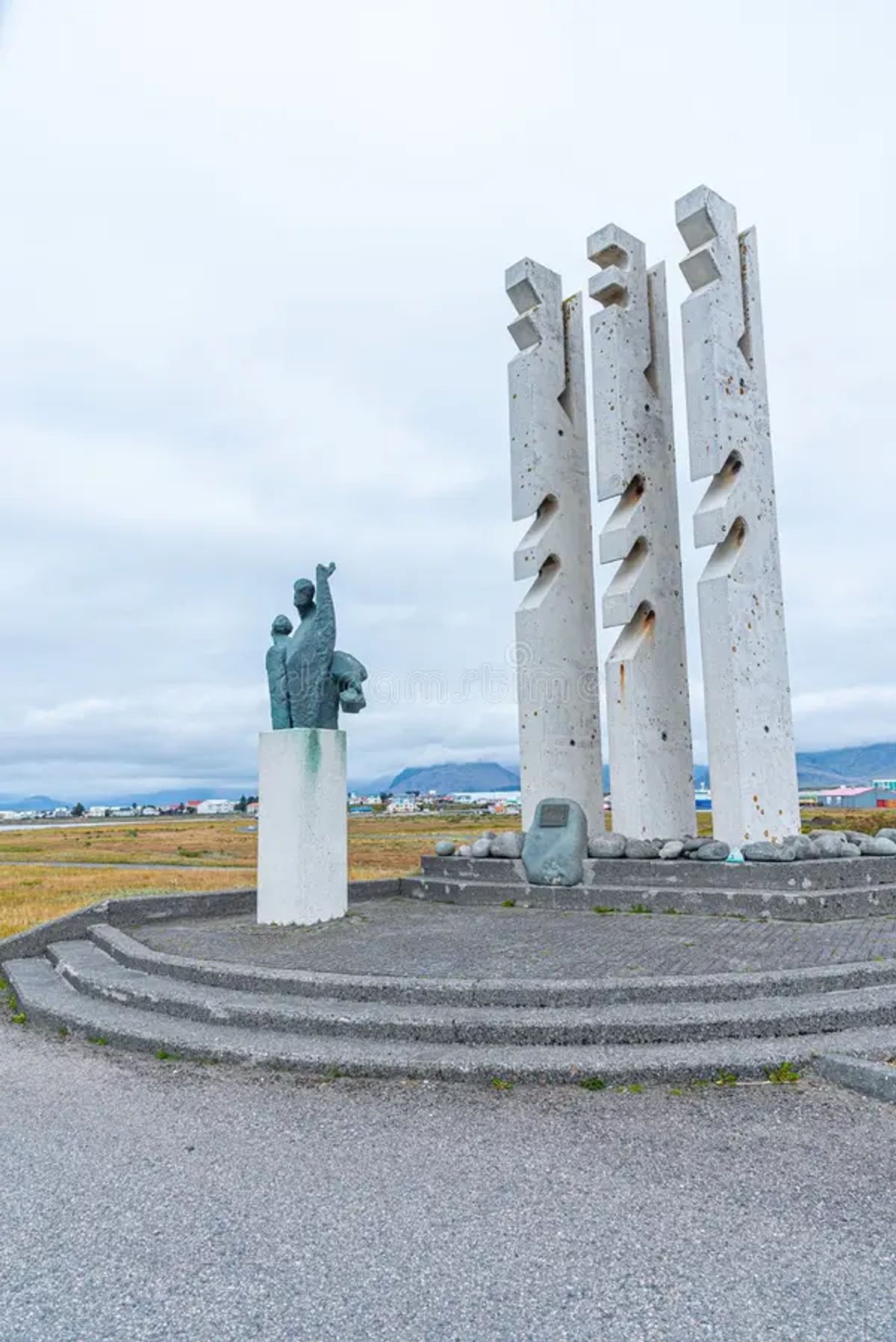 Monumento a los Marineros in east-iceland