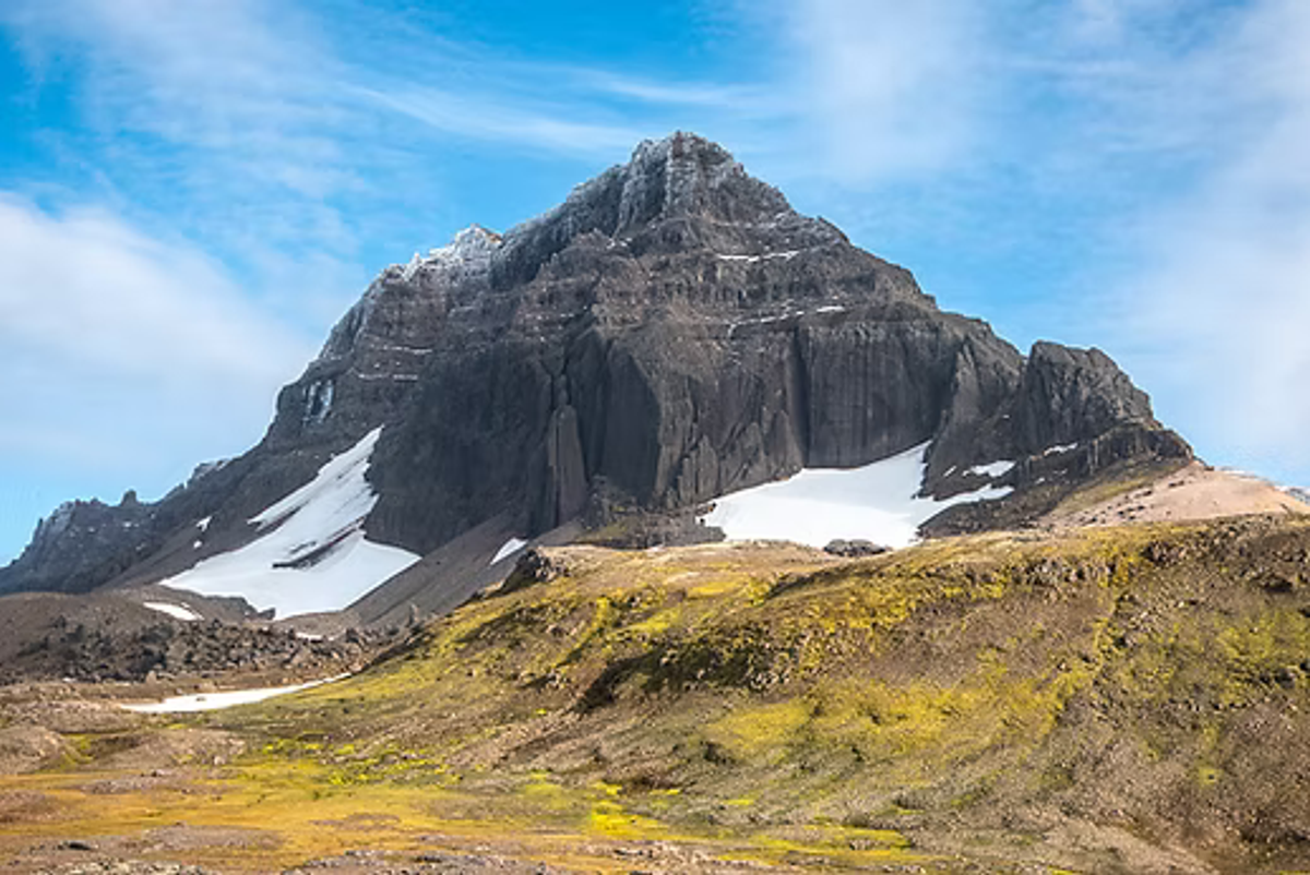 迪尔菲约尔——风门山脉 in east-iceland — photo 1