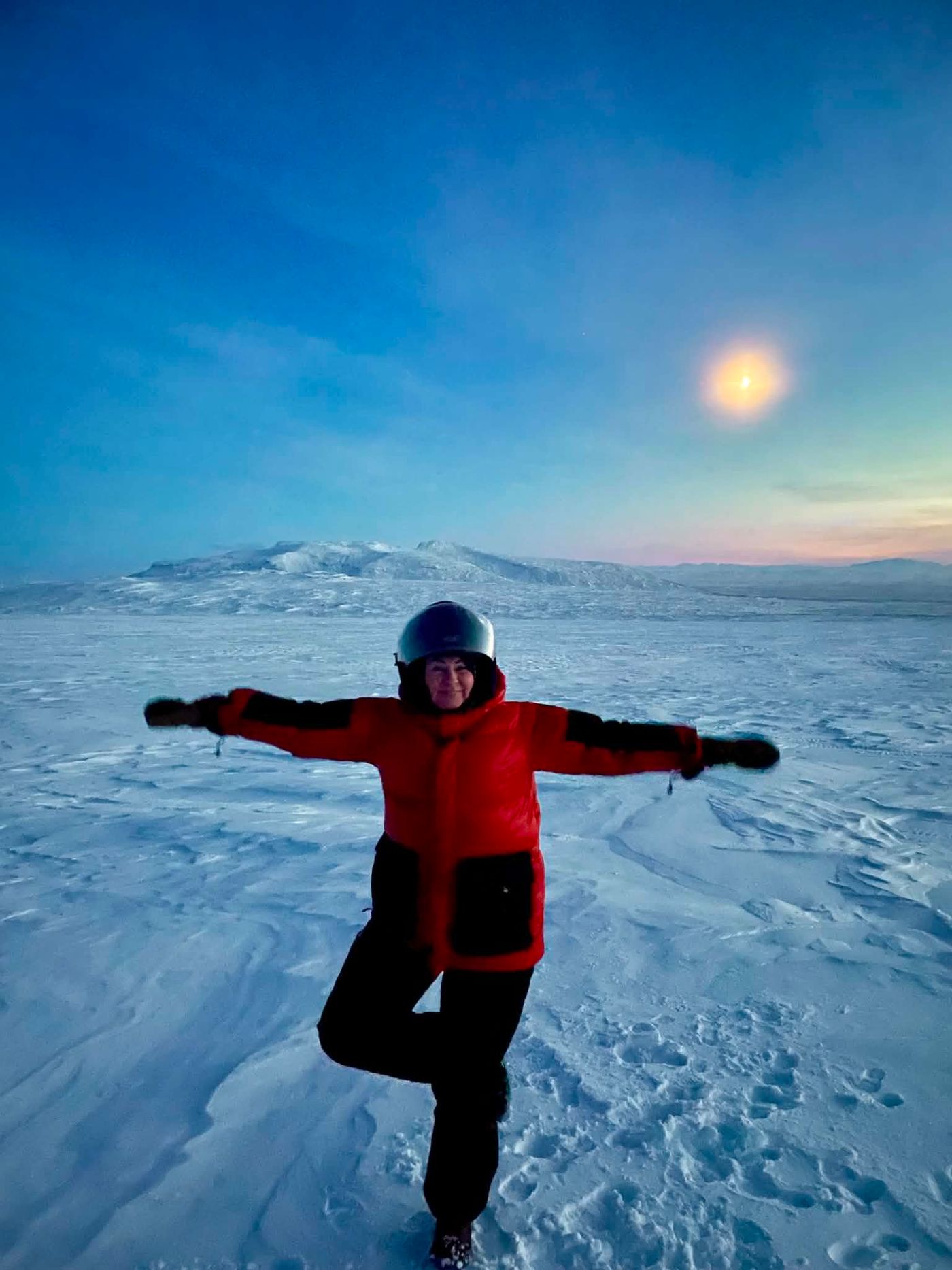 Arrival on Langjökull glacier during the snowmobile tour
