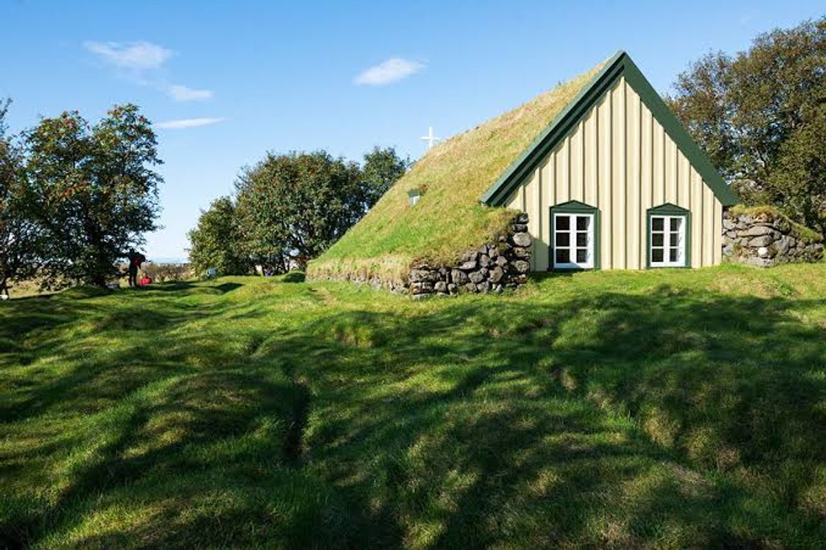 Hofskirkja