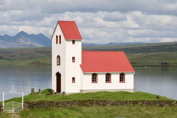 Úlfljótsvatnskirkja