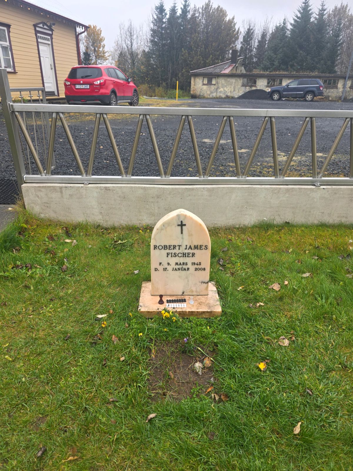 博比·菲舍尔墓 in south-iceland — photo 1