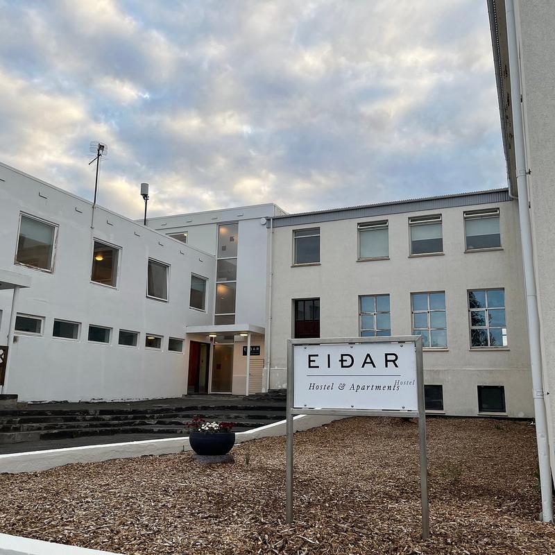 Eiðar - Albergue y Apartamentos