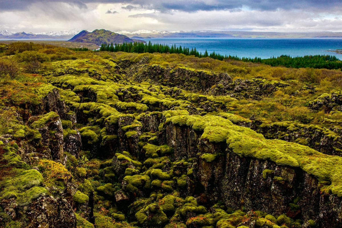 Hrafnagjá in reykjanes