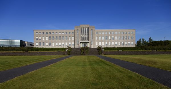 Aðalbygging Háskóla Íslands