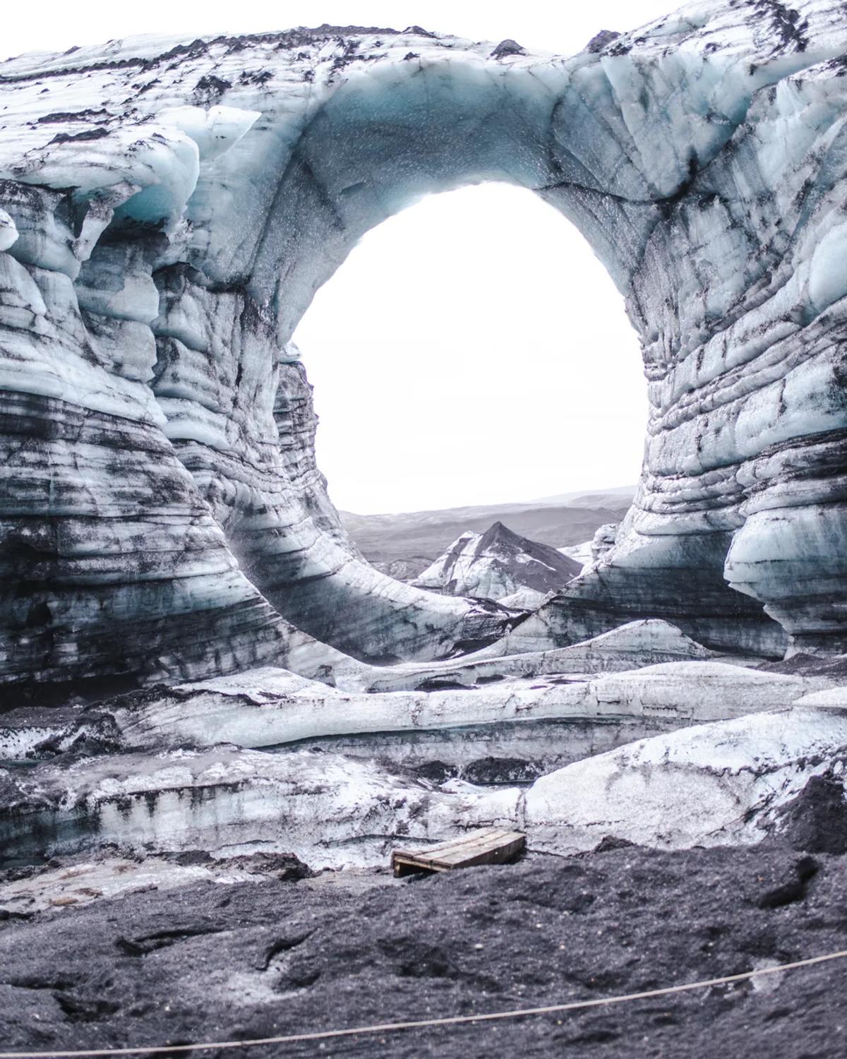 卡特拉冰洞——冰川之下 in south-iceland