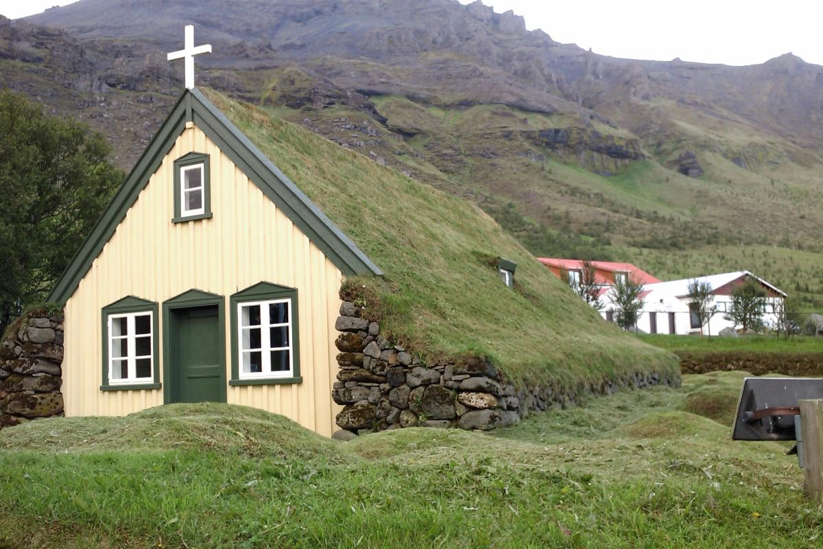 Hofskirkja
