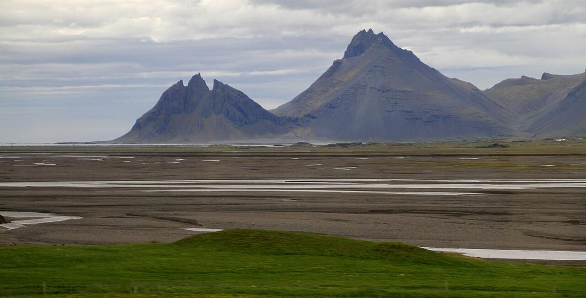 Almannaskarð - gönguleið