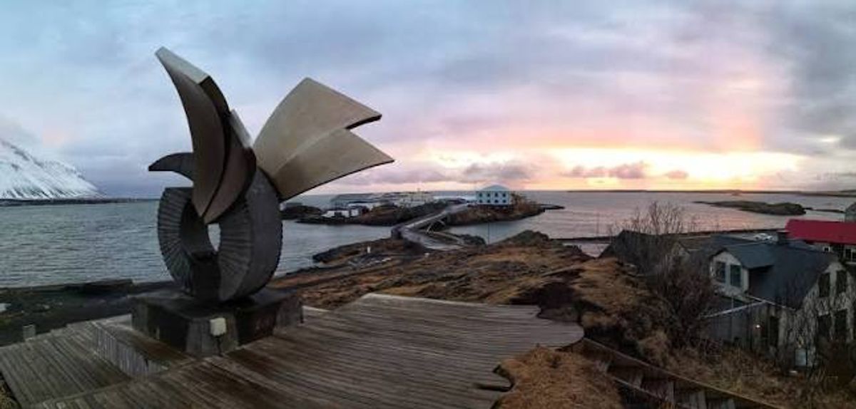 Monumento a Brák in west-iceland — photo 1