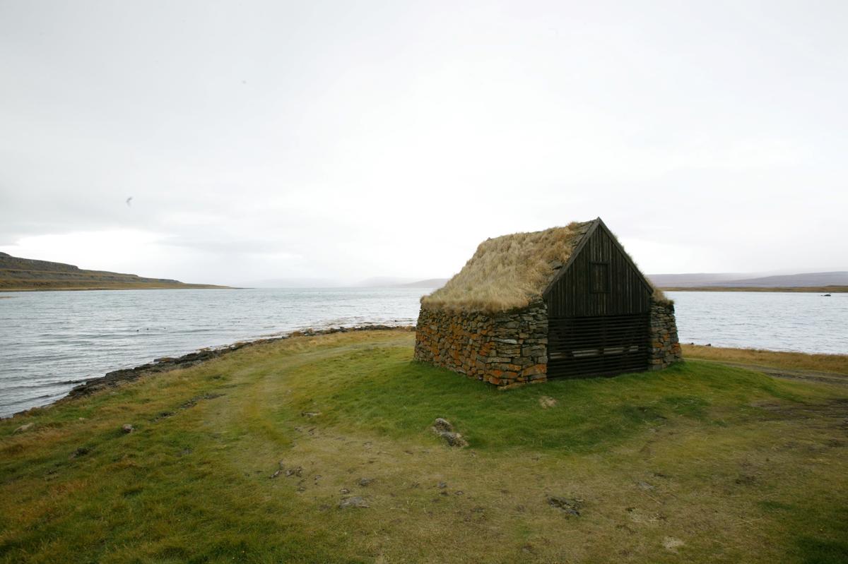 Hjallur