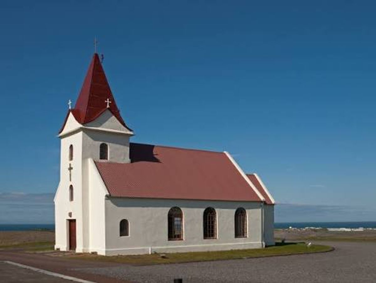 Ingjaldshólskirkja in snaefellsnes — photo 3