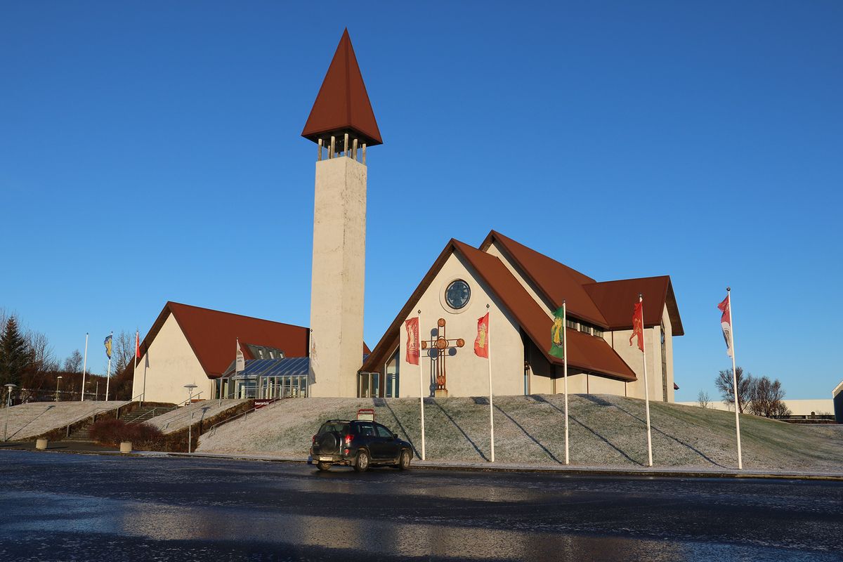 雷克霍尔特教堂 - 新 in west-iceland — photo 1