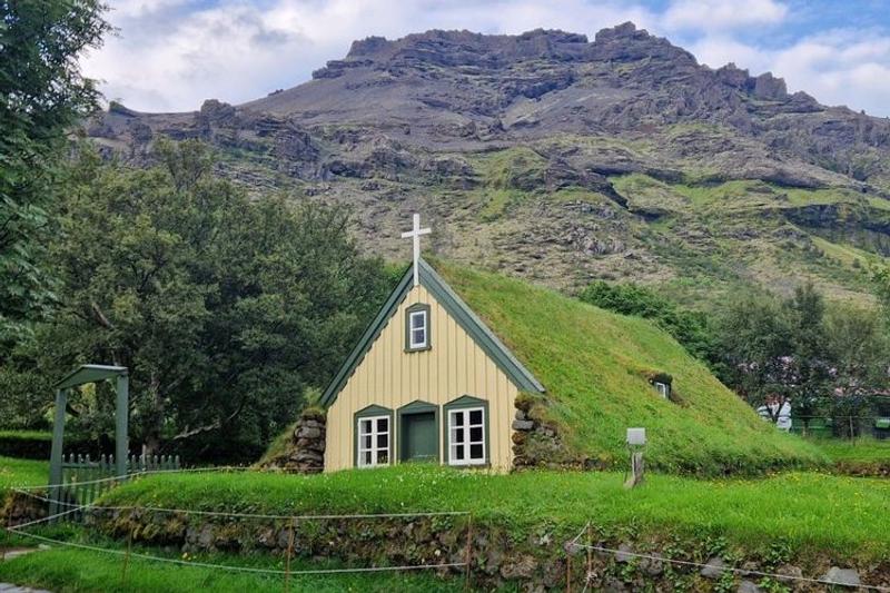 Hofskirkja í Öræfum