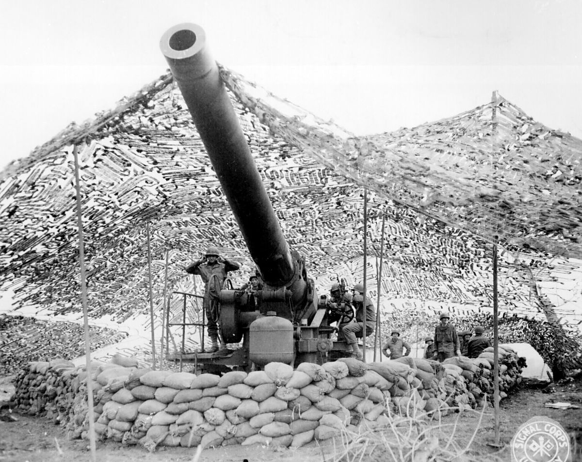 Öskjuhlíð Howitzer Hill photo 2