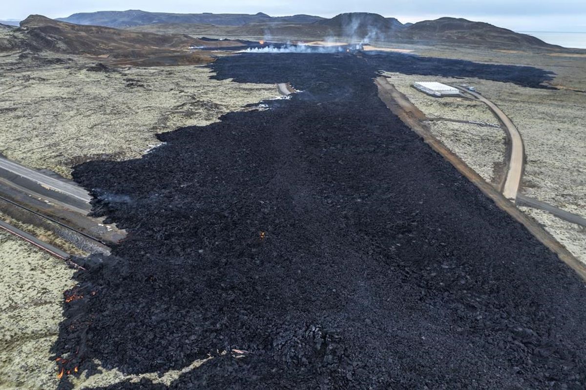 Grindavík & Sunken Road in reykjanes — photo 2