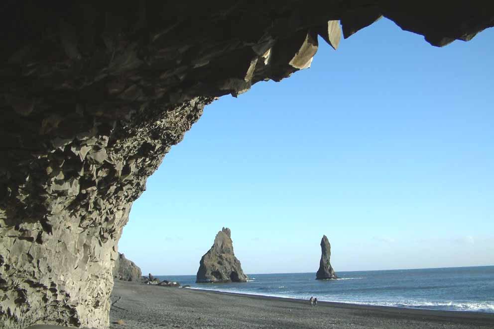 Bæjarhellir (Baðstofuhellir)