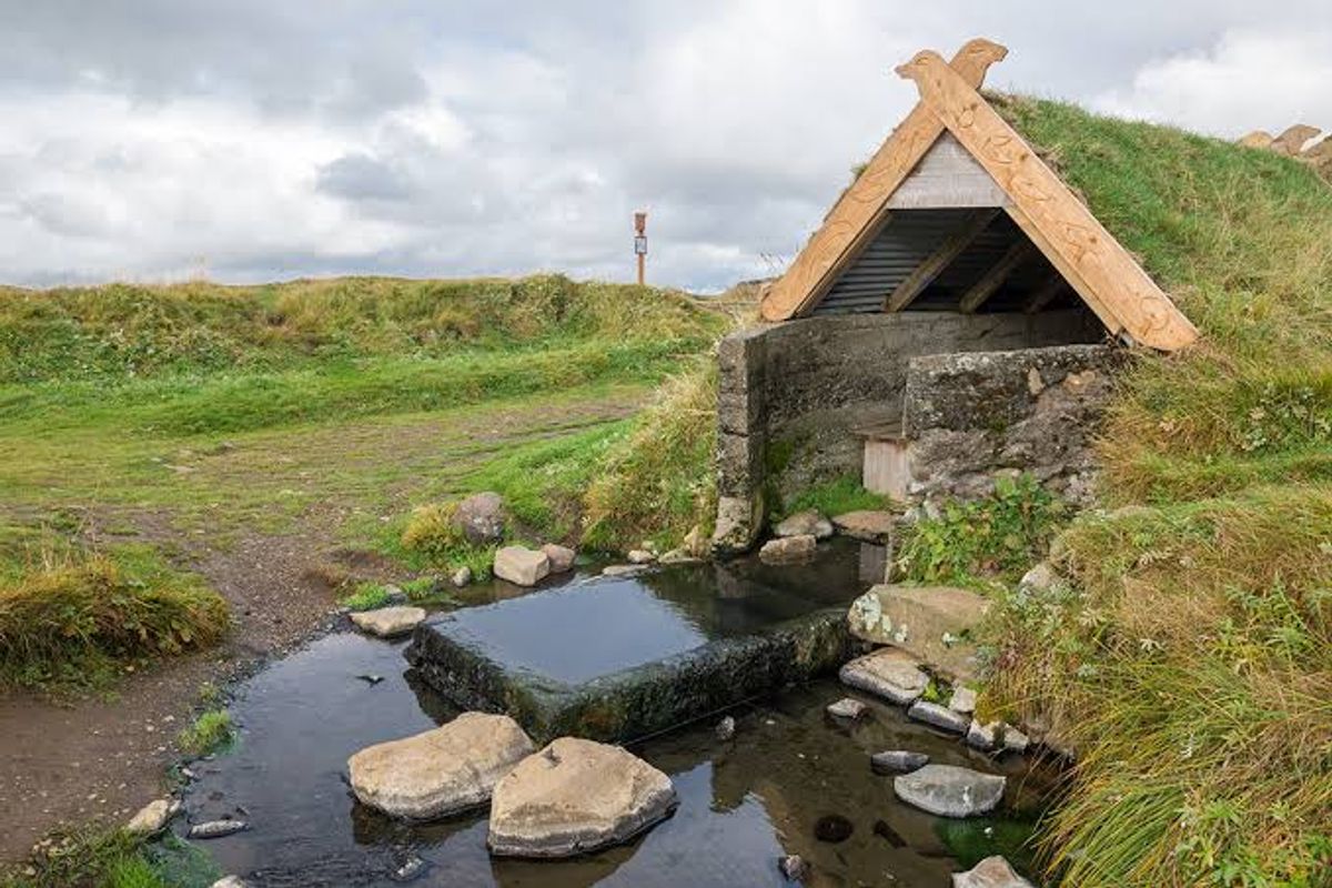 赫鲁纳劳格——当地人的秘密天然浴池 in south-iceland — photo 2