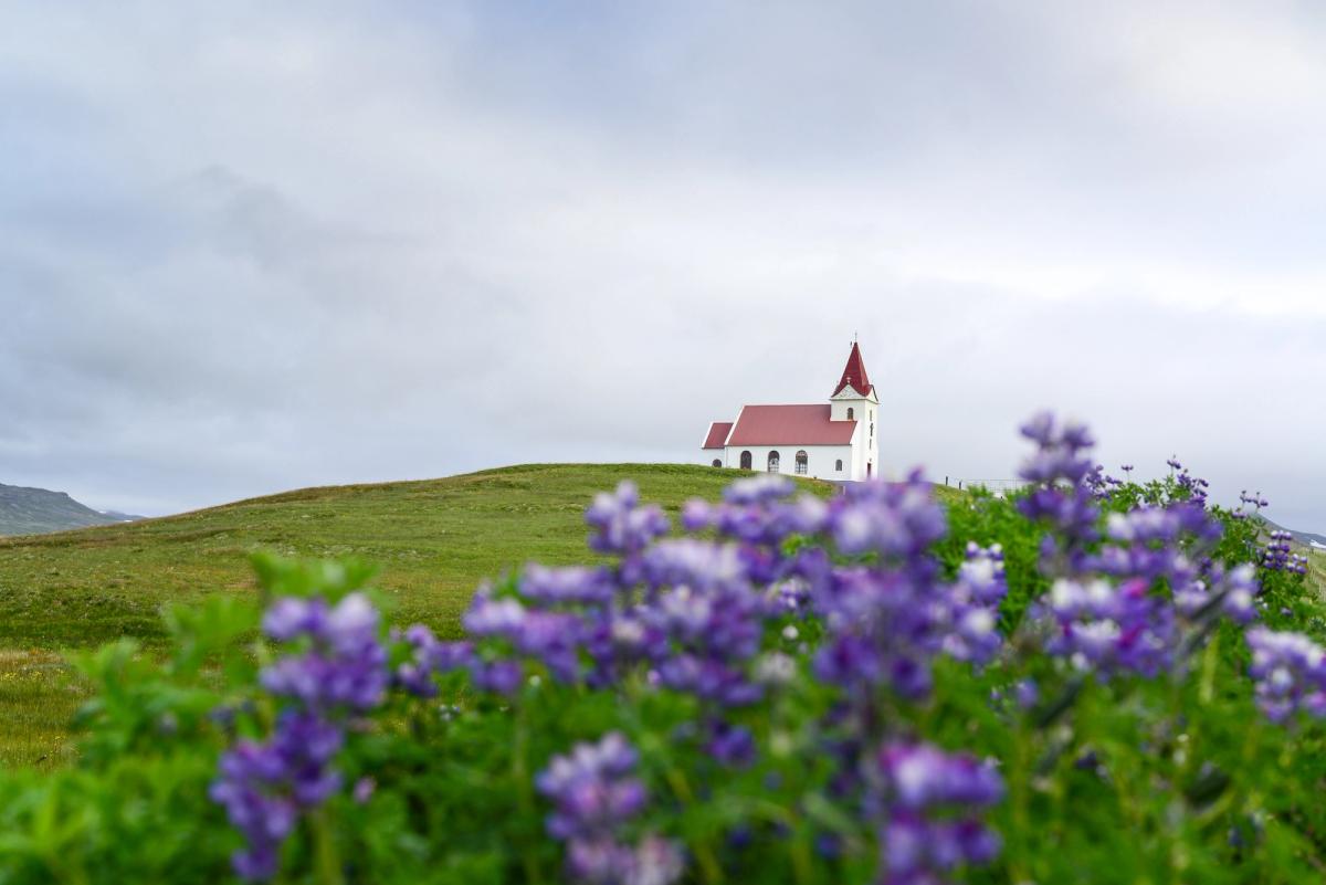 Ingjaldshólskirkja Church