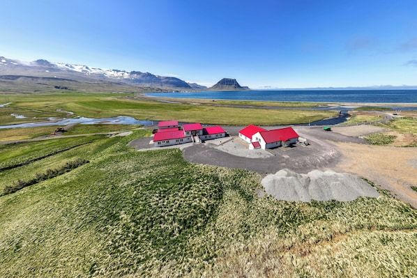 Grundarfjörður Guesthouse & Harbour Cafe