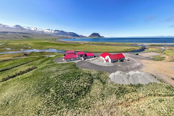 Grundarfjörður Guesthouse & Harbour Cafe