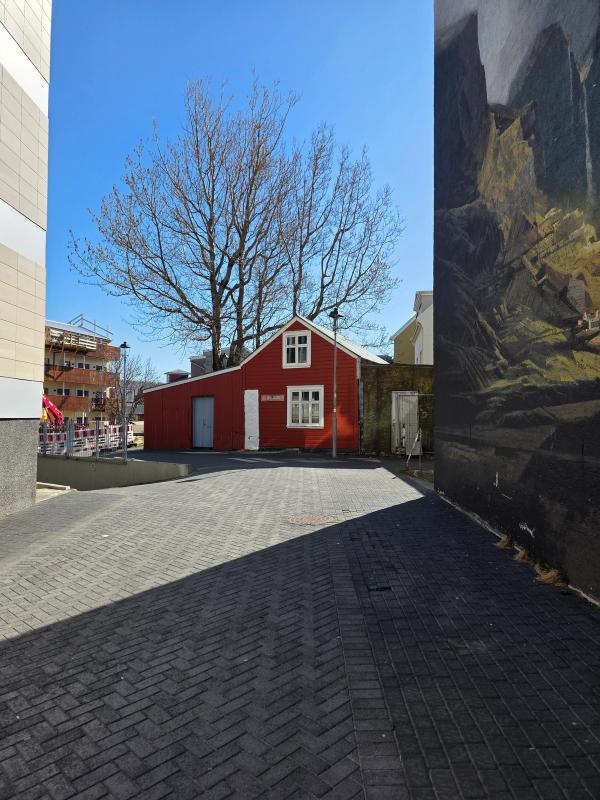 Hlíðarhús